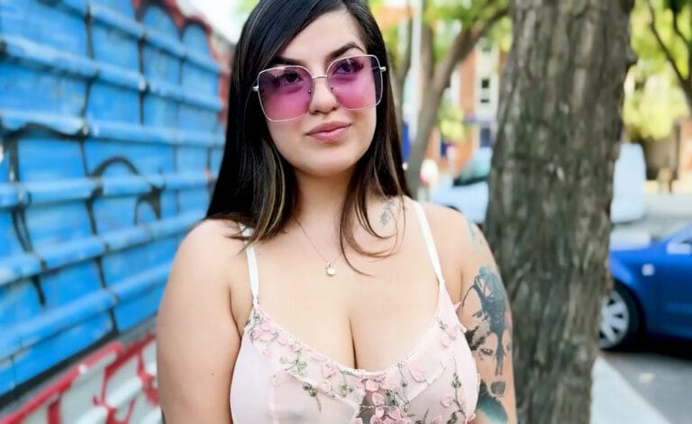 PUTALOCURA – Pilladas a una enfermera tetuda LINDA FLOR