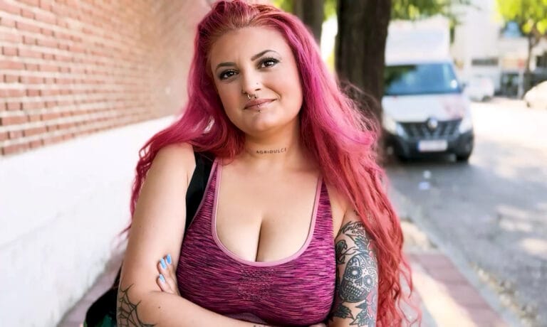 PUTALOCURA – Pilladas a una tetona Gallega REBECA ADDAMS